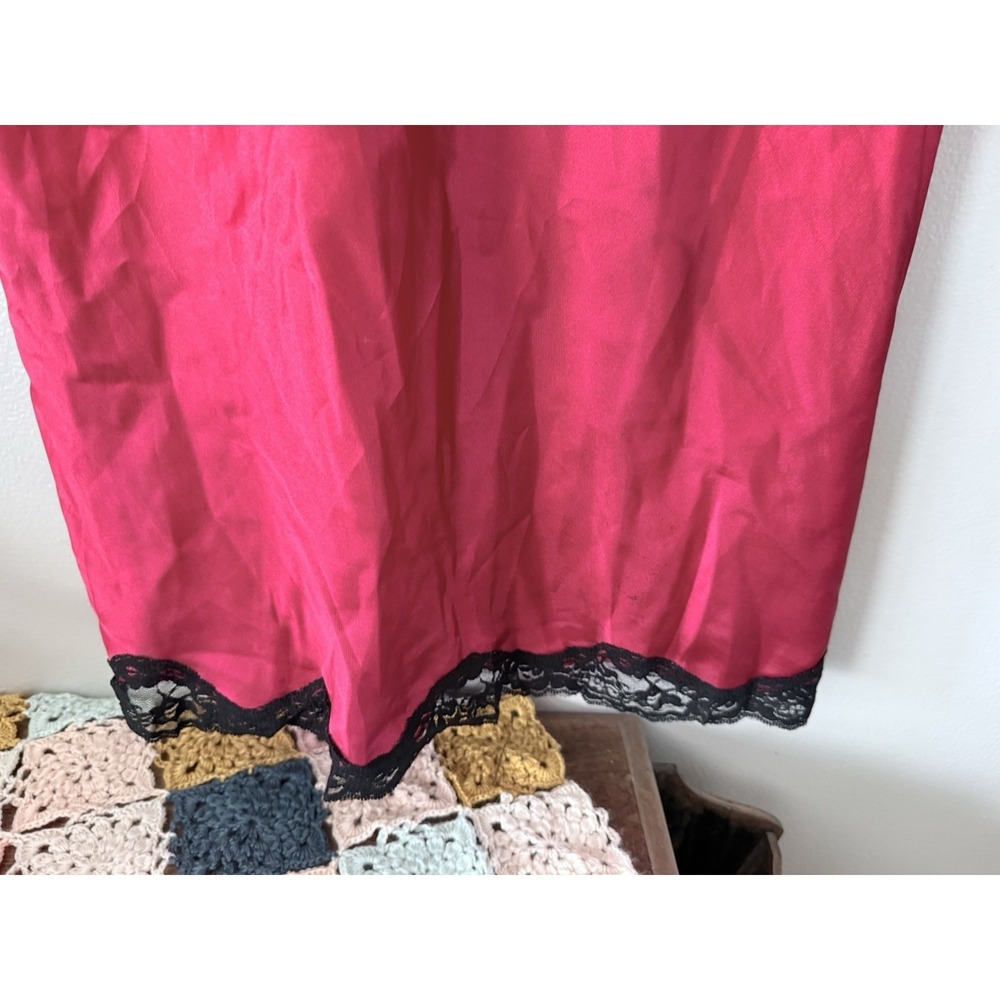 Secret Treasures Woman Maxi Satin Nightgown Sleeveless Red with Black Lace Sz L - Picture 3 of 7